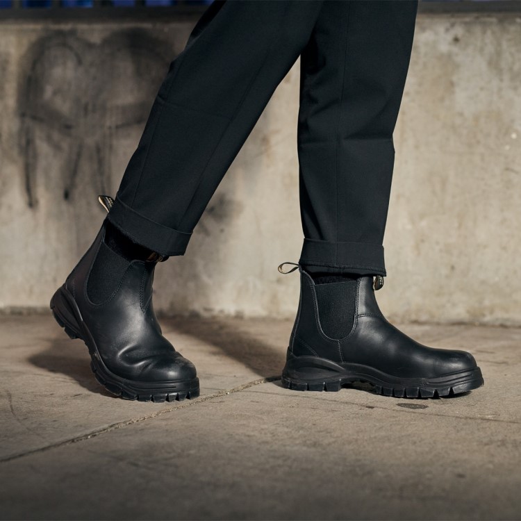 Blundstone Sale Men\s Lug Chelsea Boots Black