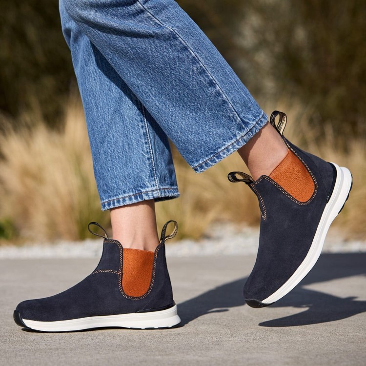 Women\s Active Chelsea Boots Navy/Orange Blundstone Sale
