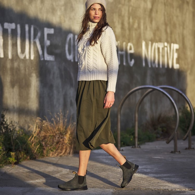 Women\s Active Chelsea Boots Rustic Black Blundstone Sale